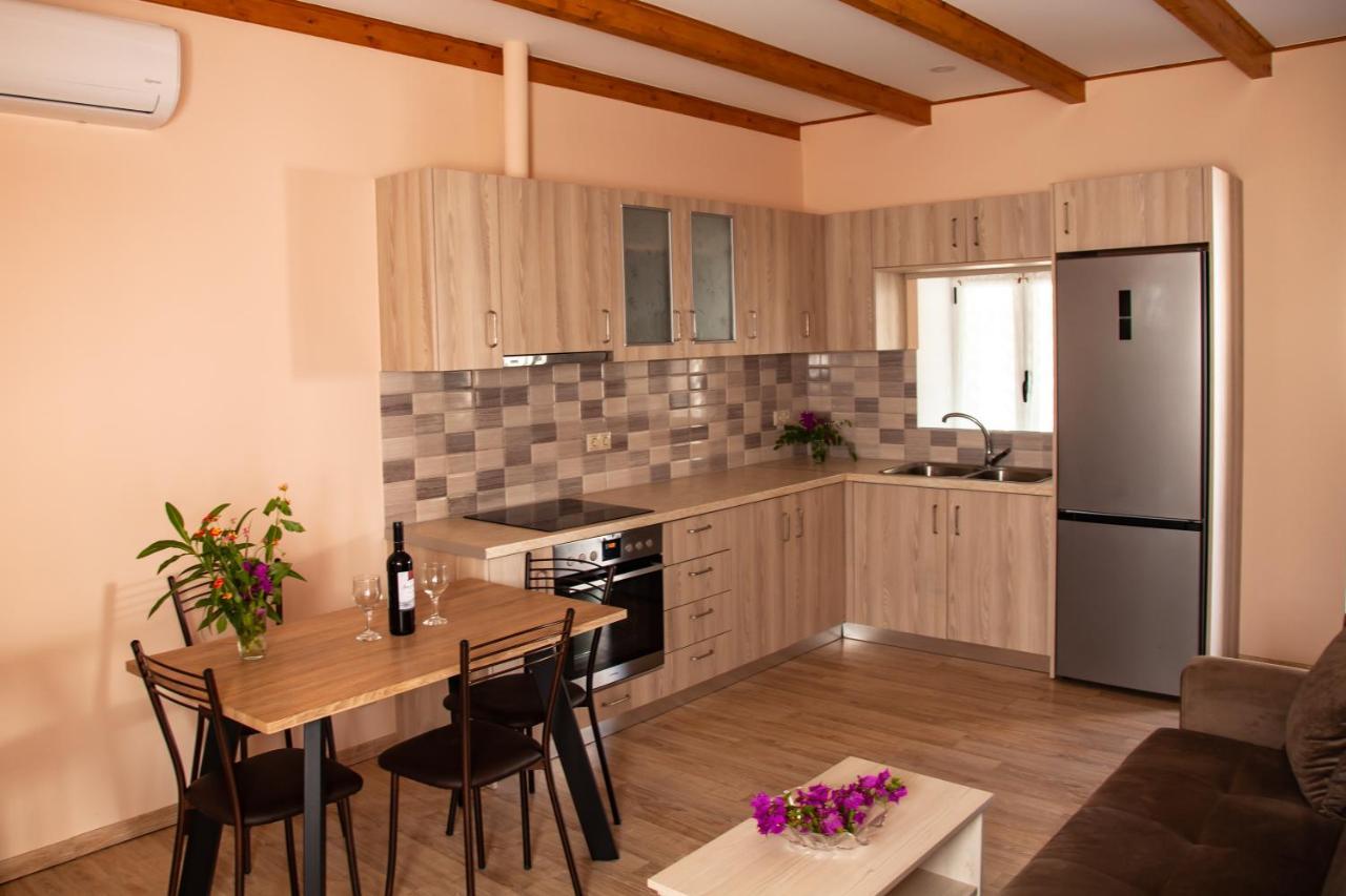 Spyran Apartment Marantochori Экстерьер фото